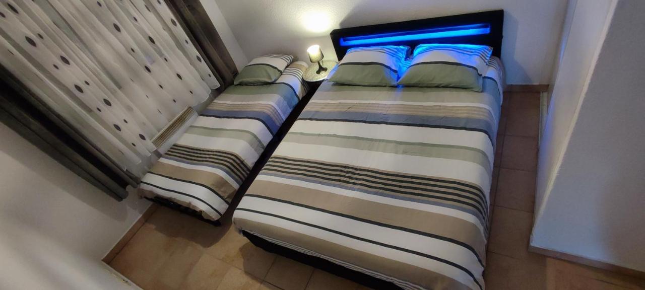 Appartement Face A La Gare อานมาส ภายนอก รูปภาพ